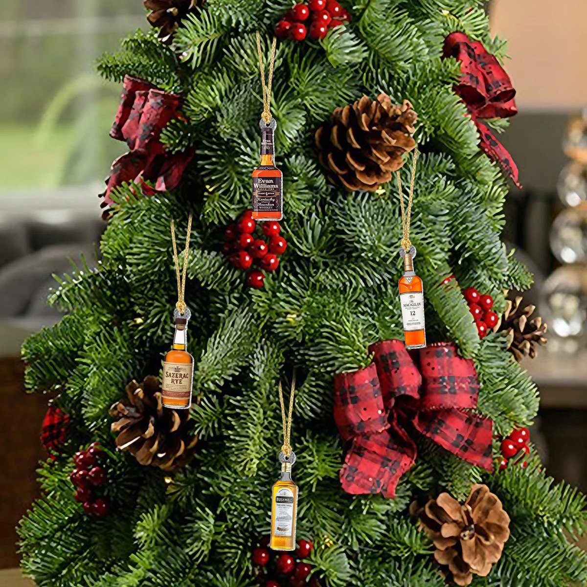 Whiskey Christmas Gift - Personalized Whisky Advent Calendar With Ornaments